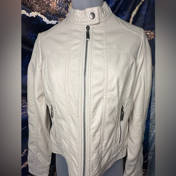 J2 By Jou Jou. Full Zip Distressed Faux Leather Moto Jacket. Size - X-Small - Picture 5 of 12